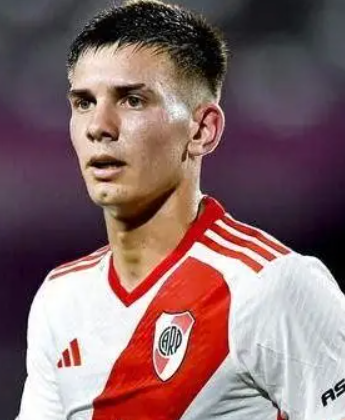 马斯坦托诺：从河床到皇马，逐梦世界杯的征程