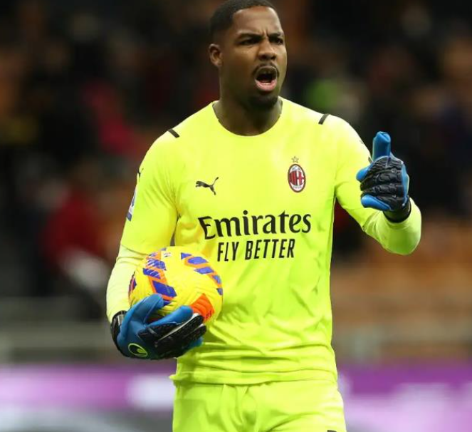 维维亚诺谈门将格局：迈尼昂居前列，众将各具风采