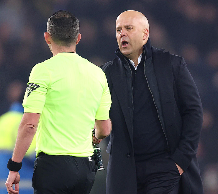 斯洛特应调整：莫让索博斯洛伊&ldquo;错位&rdquo;右后卫