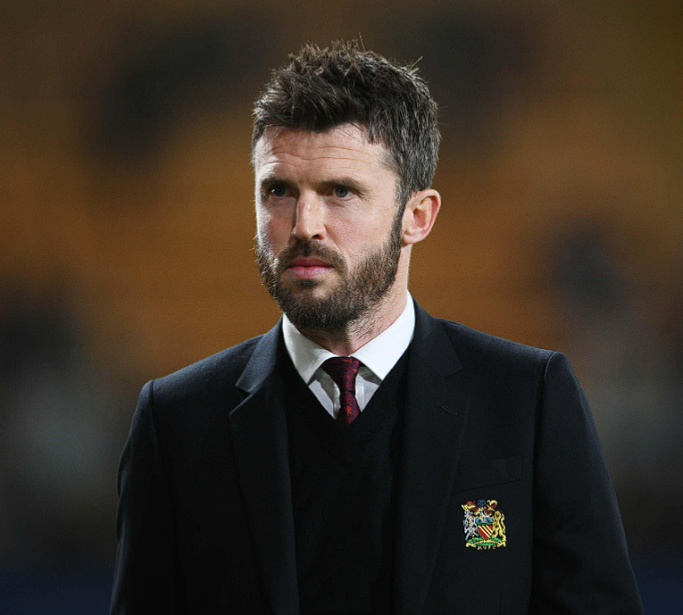 卡里克执教曼联：以同理心与细节调整重塑球队风貌