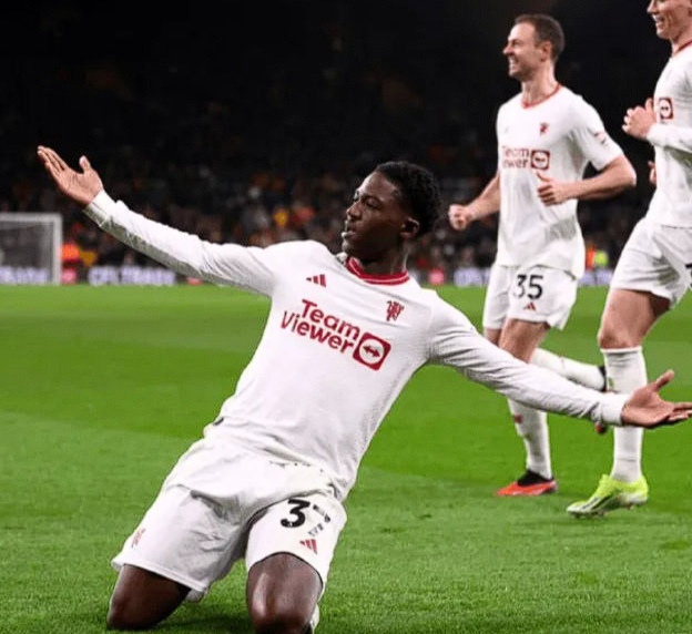 梅努：从冷板凳到核心，卡里克助力其强势崛起