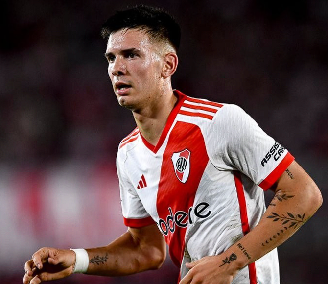 马斯坦托诺：对与恩佐同队满怀期待，盛赞河床当前状态